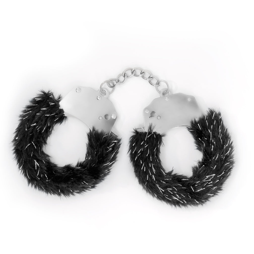 Spangle Algemas Metálicas Com Pelúcia Preta Crushious